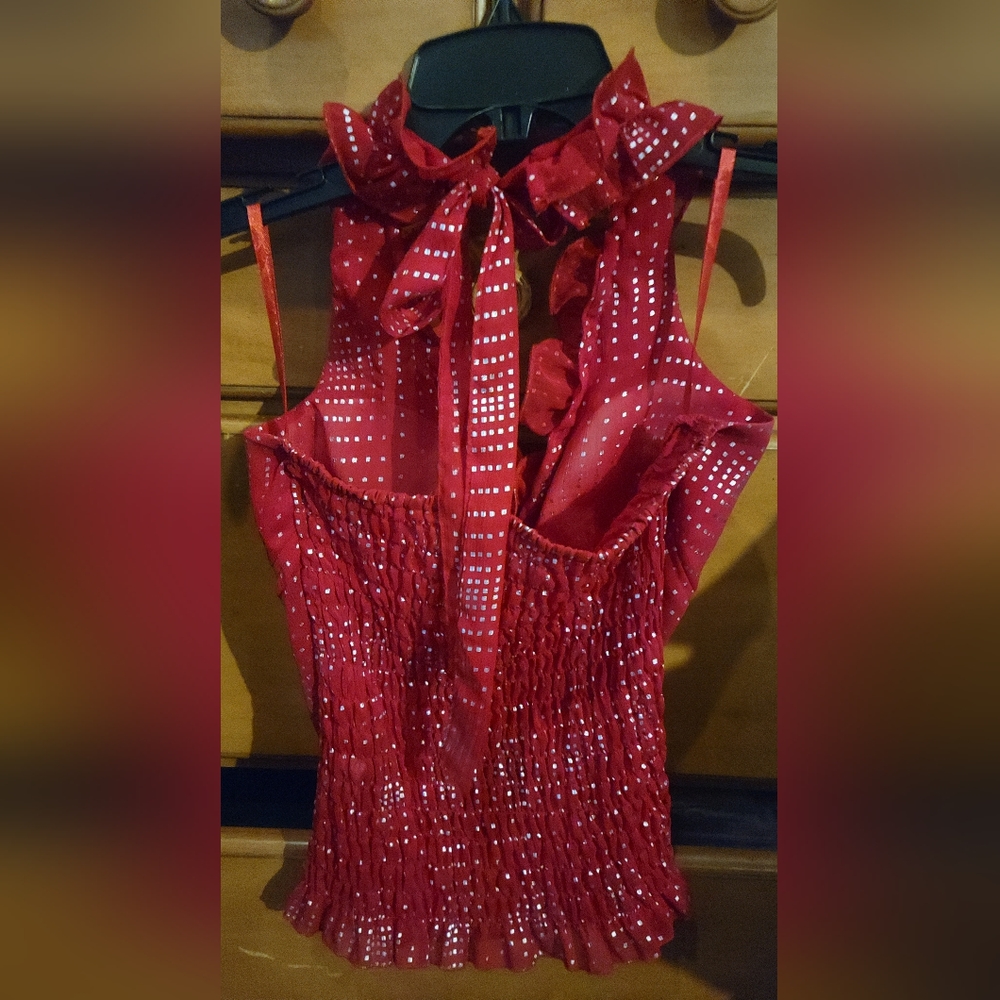 Ladies Red Halter Shirt, Size Large. - Picture 4 of 7
